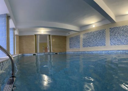 Вътрешен басейн